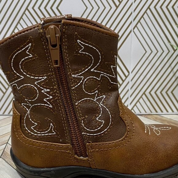 🐎🤠 TINY BOOTS, BIG ATTITUDE 🤠🐎 Unisex size toddler 6 Cowbaby attire - Picture 8 of 8